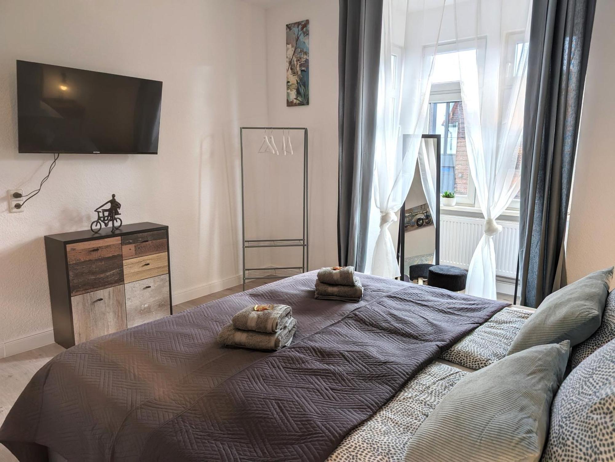 Casa Apartment Modern Vintage Flexibilitaet Pur- Perfektes Apartment Fuer Familien Und Geschaeftsreisende 5 Schlafplaetze, Vollausstattung, Amazon Prime & Parkplatz Inklusive Magdeburg Kültér fotó