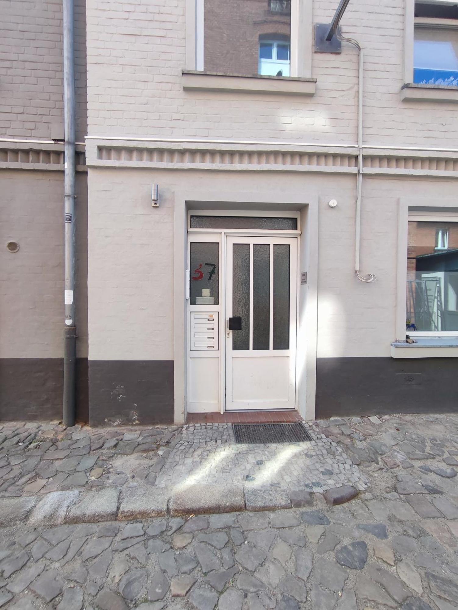 Casa Apartment Modern Vintage Flexibilitaet Pur- Perfektes Apartment Fuer Familien Und Geschaeftsreisende 5 Schlafplaetze, Vollausstattung, Amazon Prime & Parkplatz Inklusive Magdeburg Kültér fotó